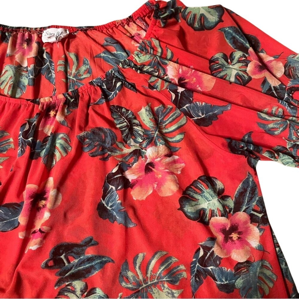 Siren Lily 2X Women's Summer Red Green Floral Short Sleeved Blouse